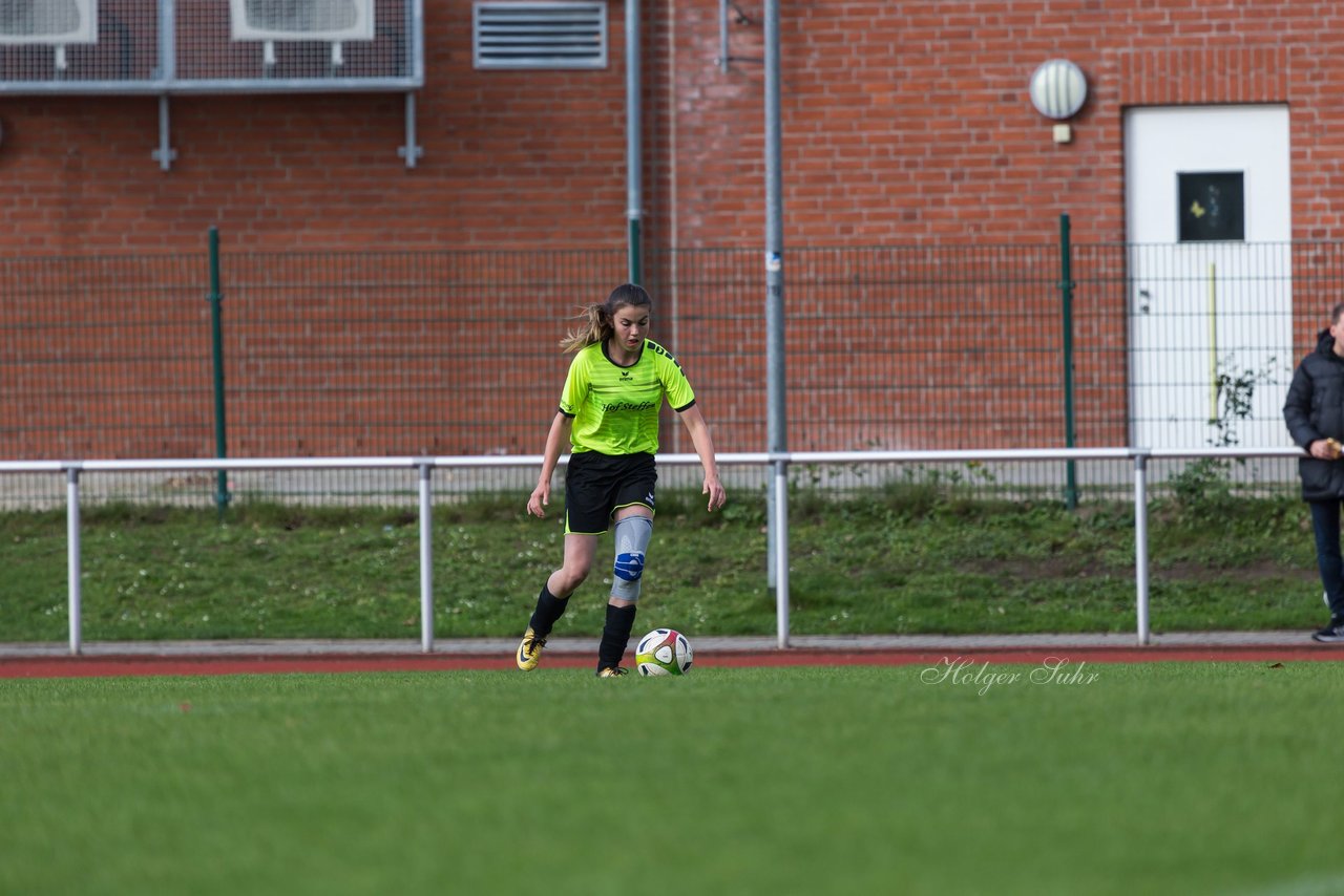 Bild 75 - B-Juniorinnen TSV Schoenberg - Holstein Kiel : Ergebnis: 0:23